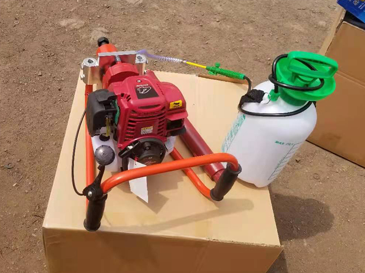 NLQ-45型内(nei)燃砼枕(zhěn)螺栓鑽(zuan)取機