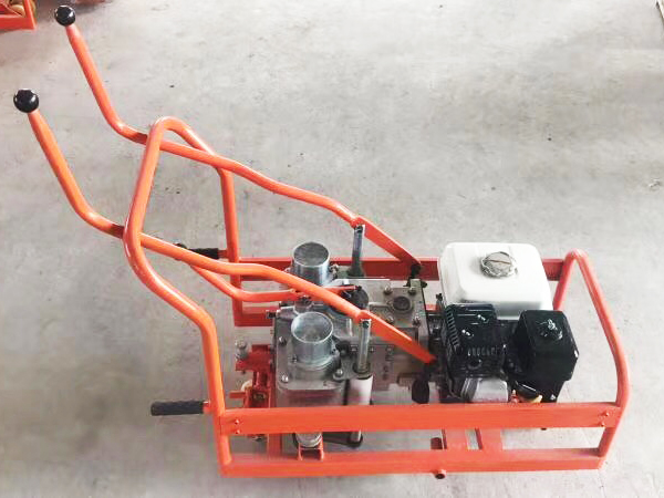 NLB-600型(xing)雙頭内燃螺栓(shuan)扳手