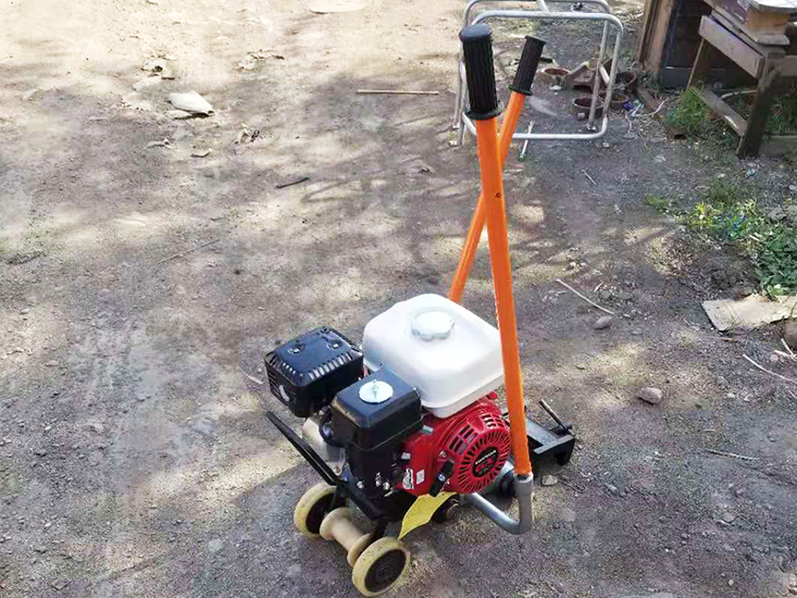 NQG-6.5II型内燃鋼軌鋸(jù)軌機