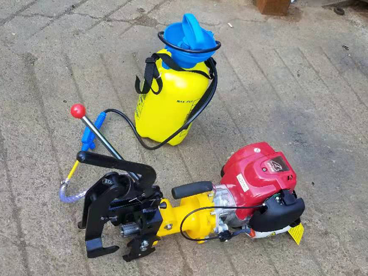 NZG-31型内燃(rán)鋼軌鑽(zuàn)孔機