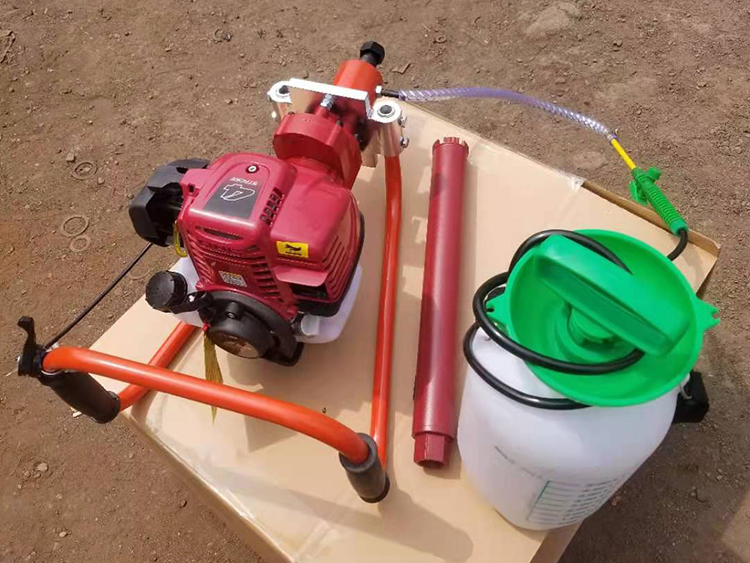 NLQ-45型内(nèi)燃砼枕螺栓鑽(zuan)取機