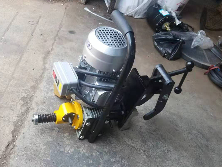 DZG-31型電(dian)動空心(xin)鋼軌鑽(zuàn)孔機