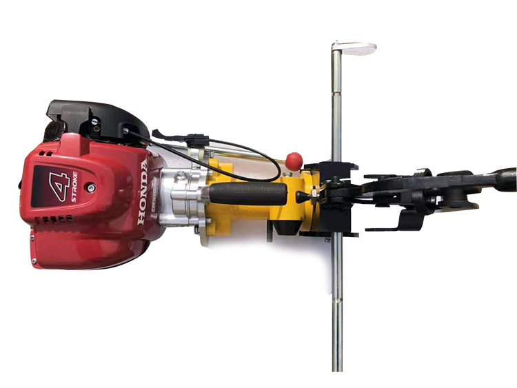 NZG-31型内燃(ran)鋼軌鑽(zuàn)孔機